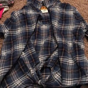 Collard top with Plad